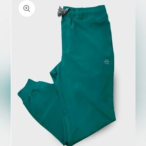 NWT- Essential Threads Men's Mikel Joggers Scrub Pants